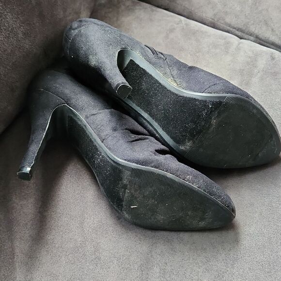 Size 7 black booties ruched scrunched heels side zipper suede spring brand preow - Picture 6 of 17